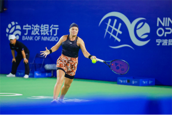 随着袁梦的 随着袁梦的